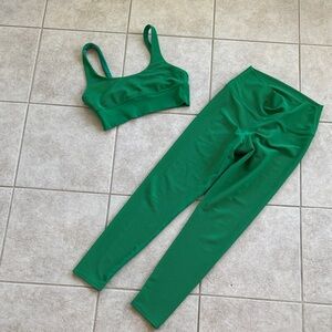 Beach Riot Emerald Green Leggings Set